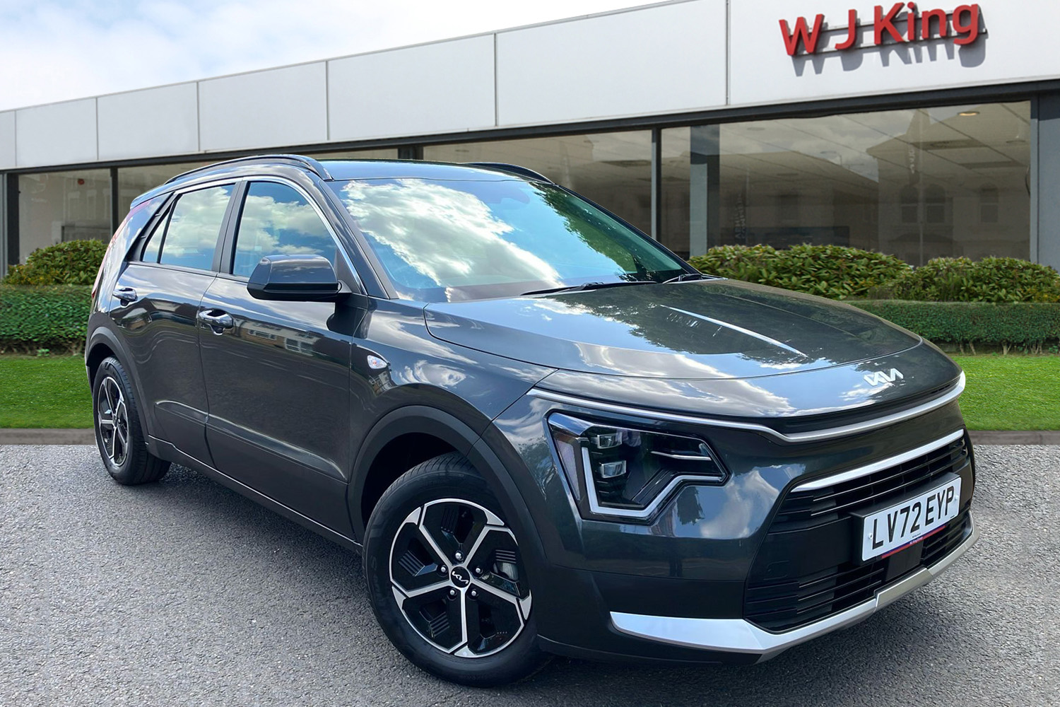 Main listing image - Kia Niro