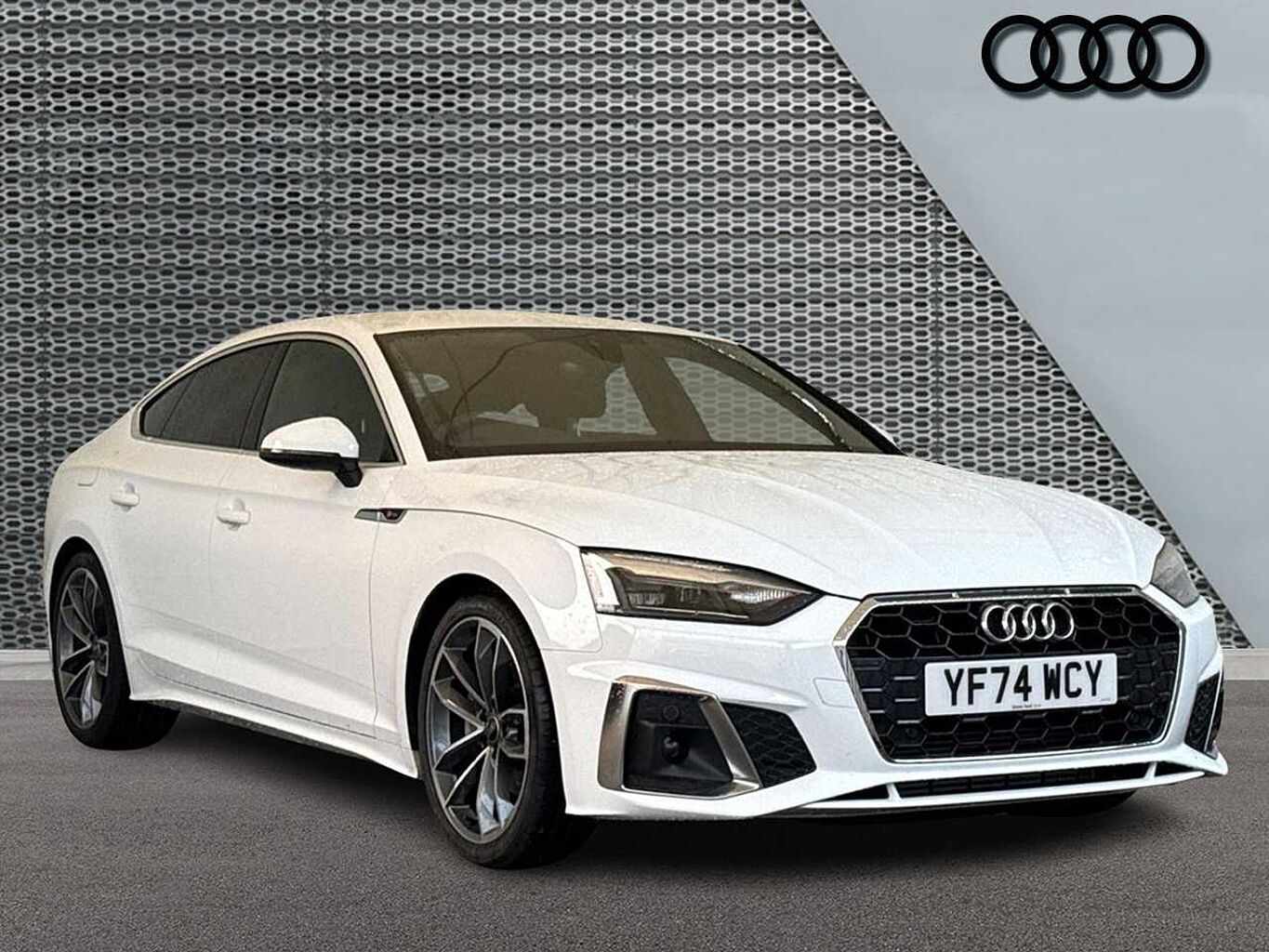 Main listing image - Audi A5