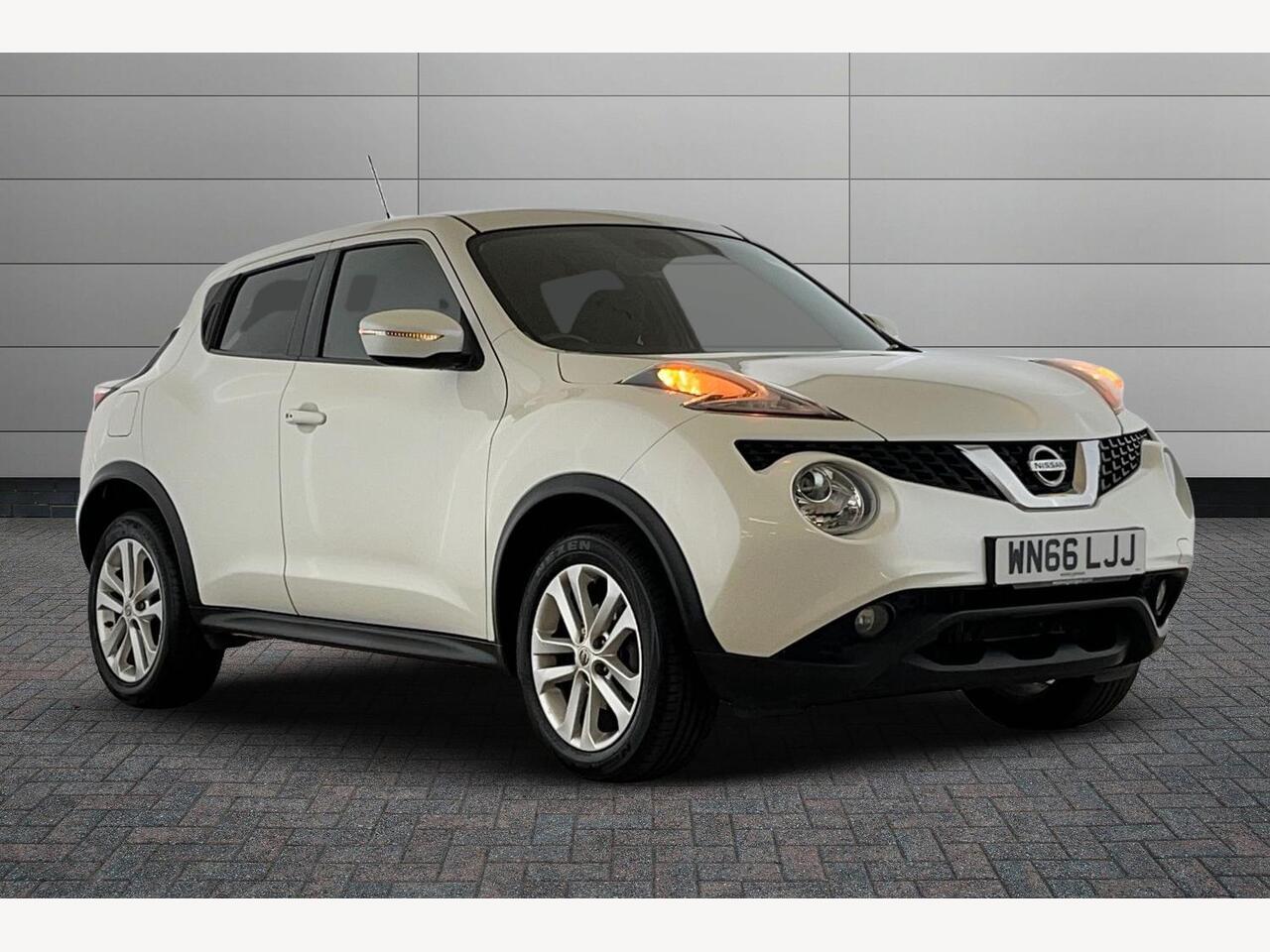 Main listing image - Nissan Juke