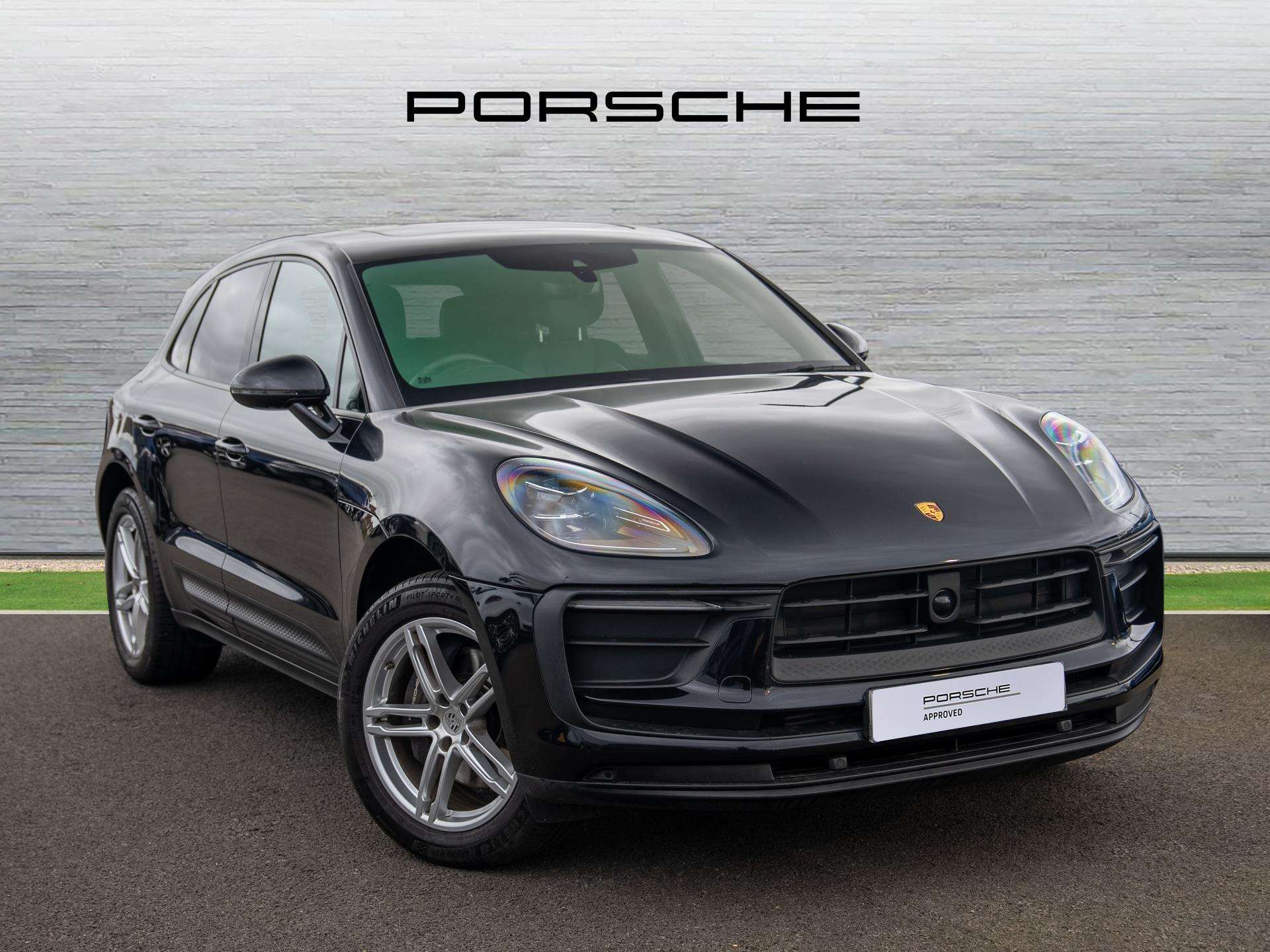 Main listing image - Porsche Macan