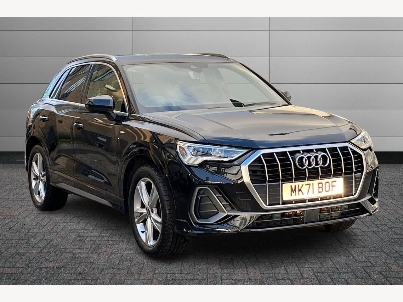 Main listing image - Audi Q3