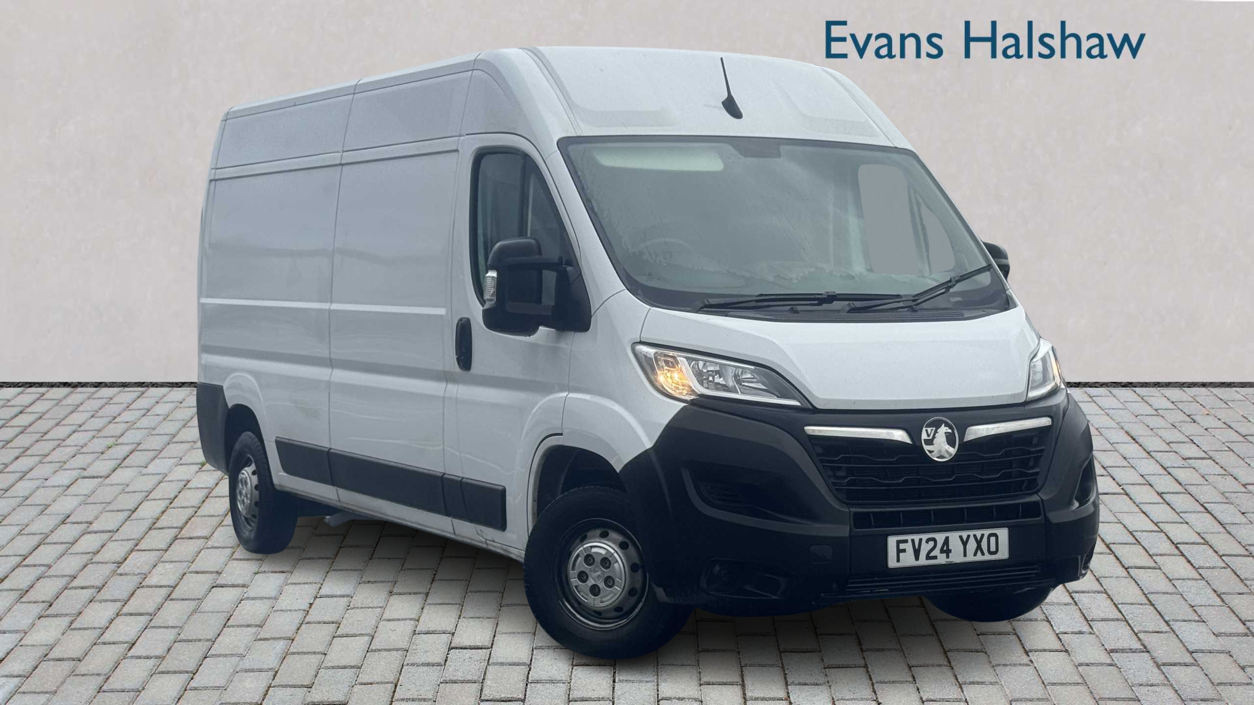 Main listing image - Vauxhall Movano