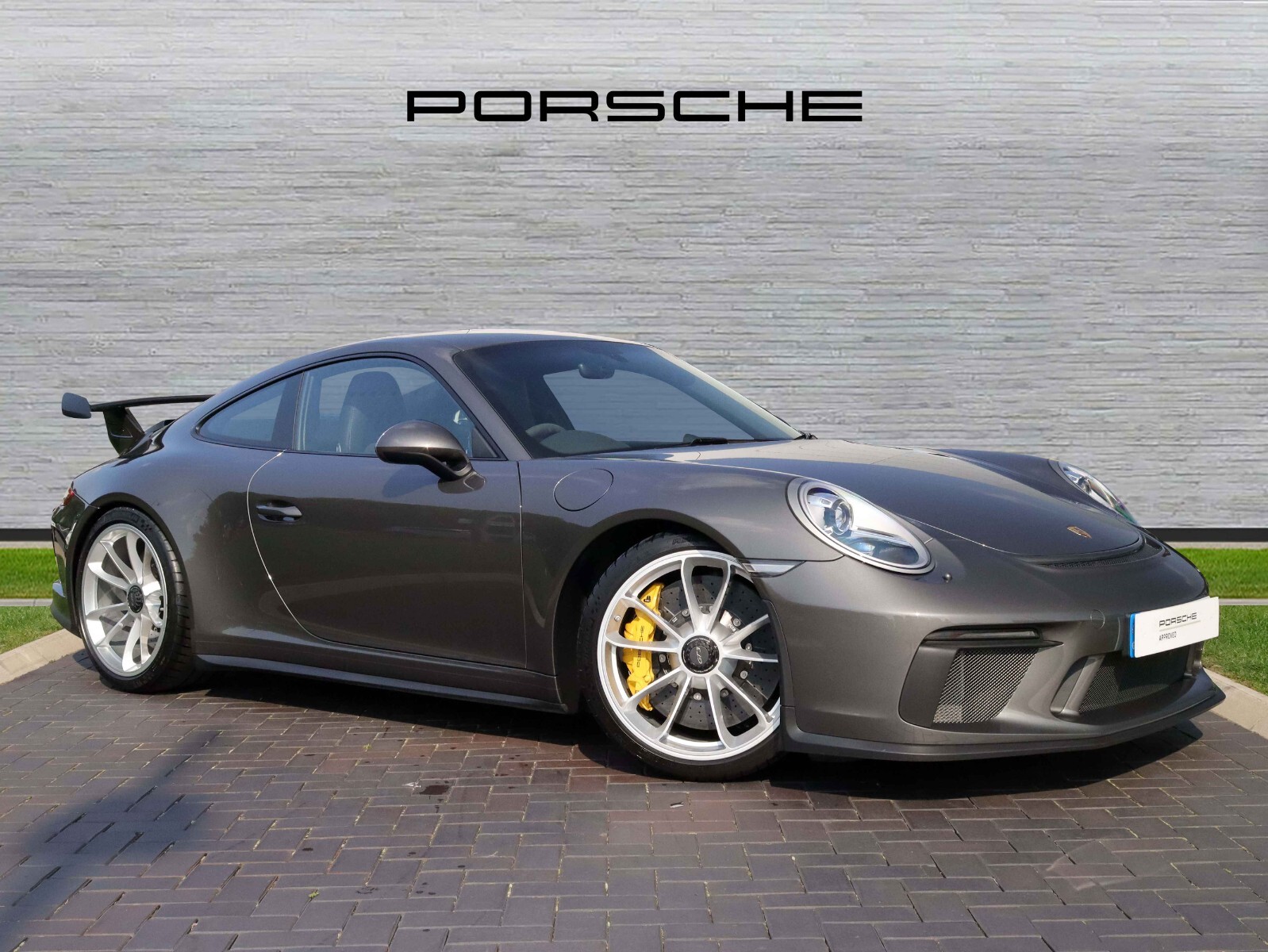 Main listing image - Porsche 911