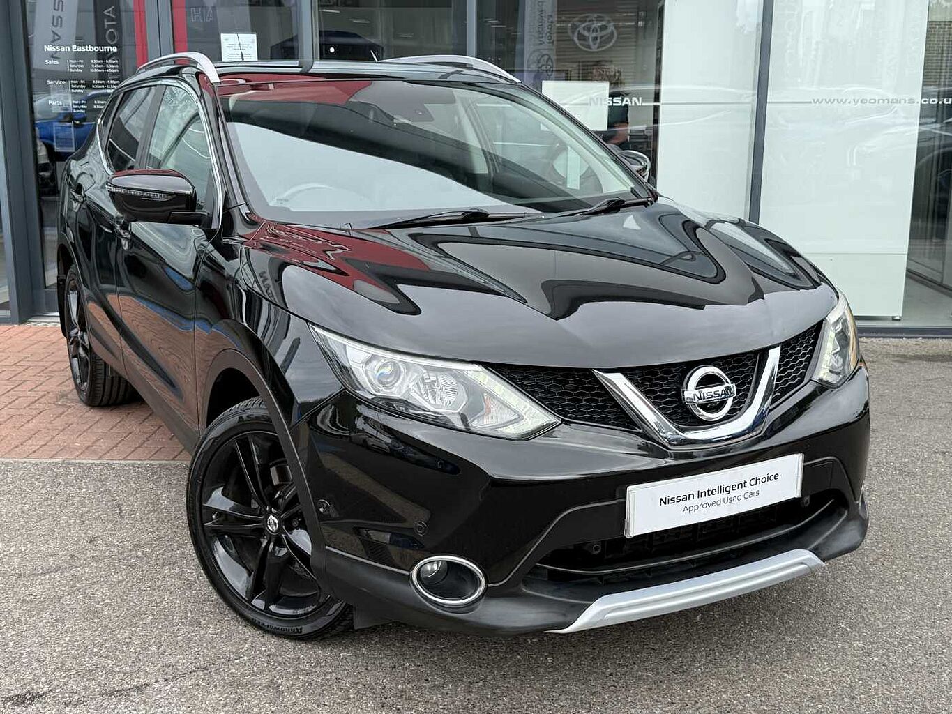 Main listing image - Nissan Qashqai