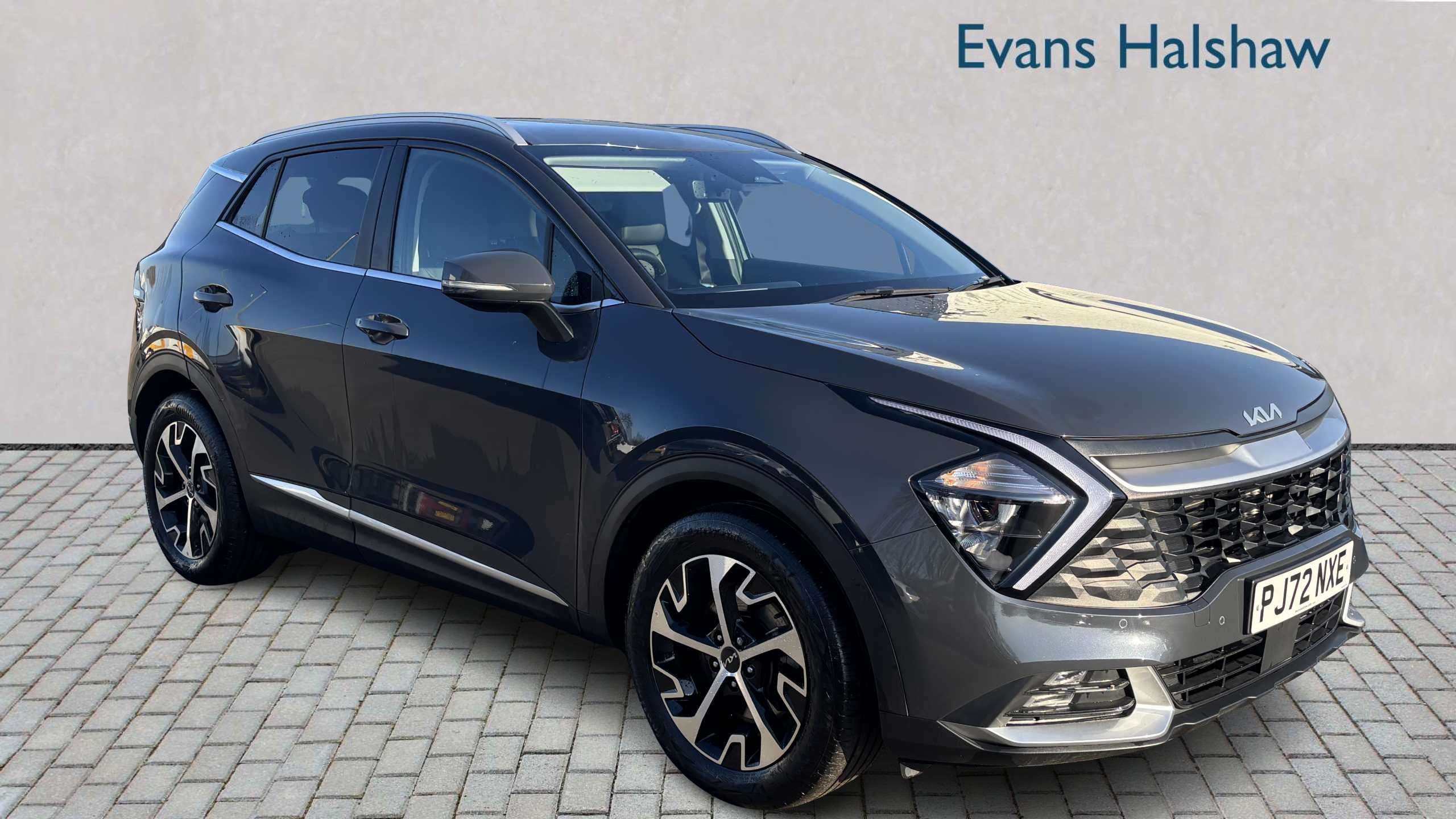 Main listing image - Kia Sportage