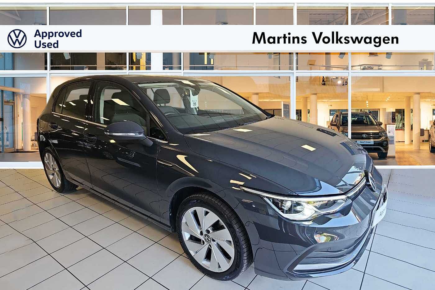 Main listing image - Volkswagen Golf