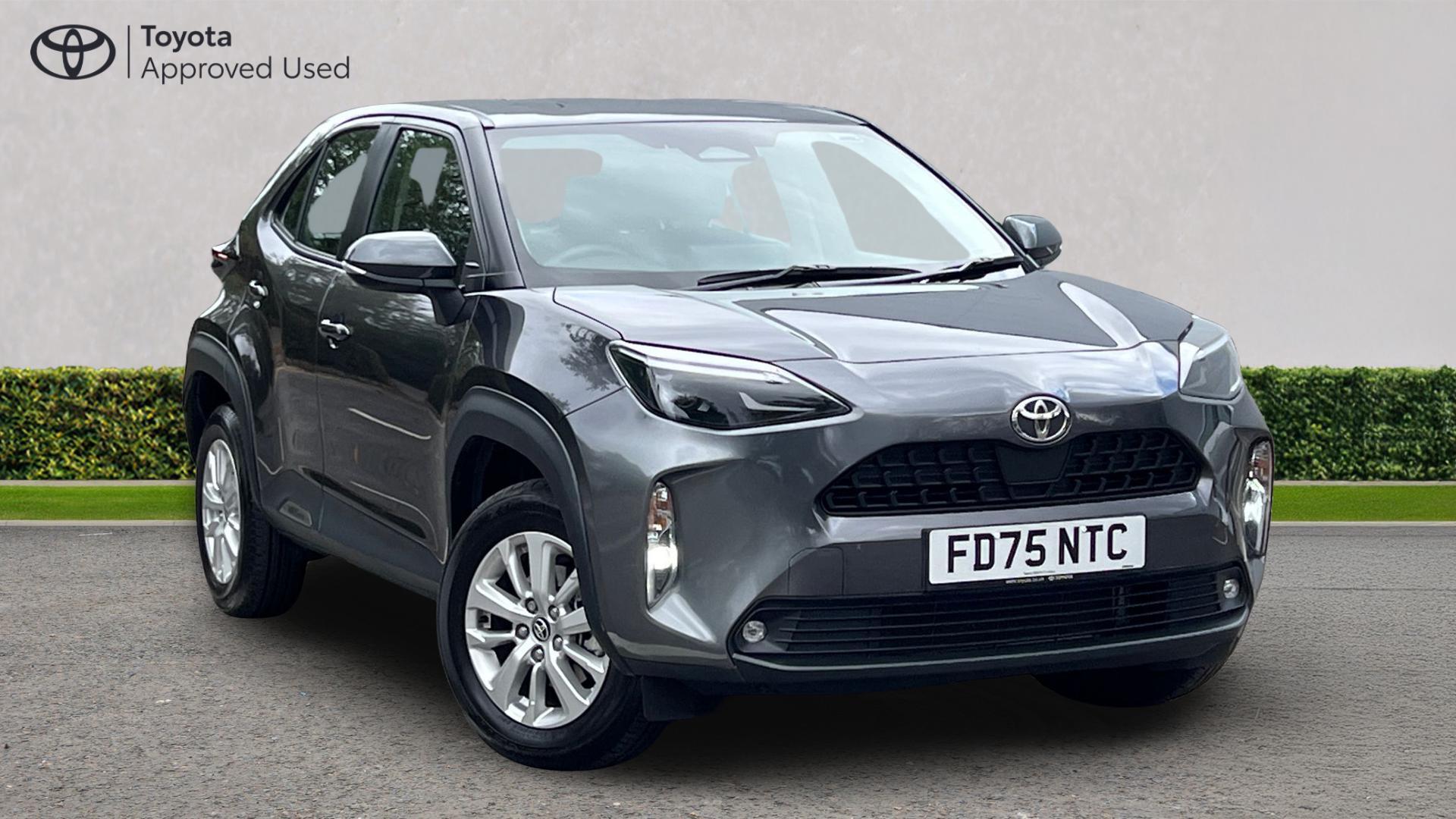 Main listing image - Toyota Yaris Cross