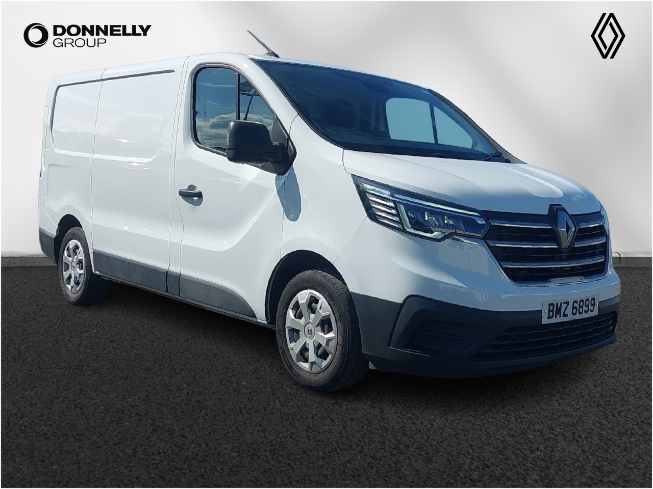 Main listing image - Renault Trafic