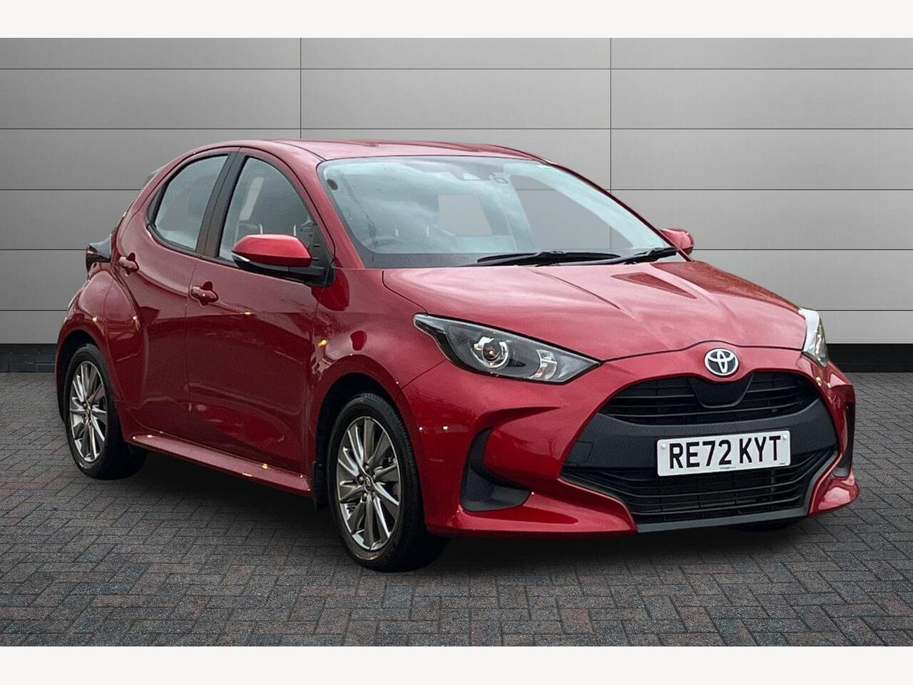 Main listing image - Toyota Yaris