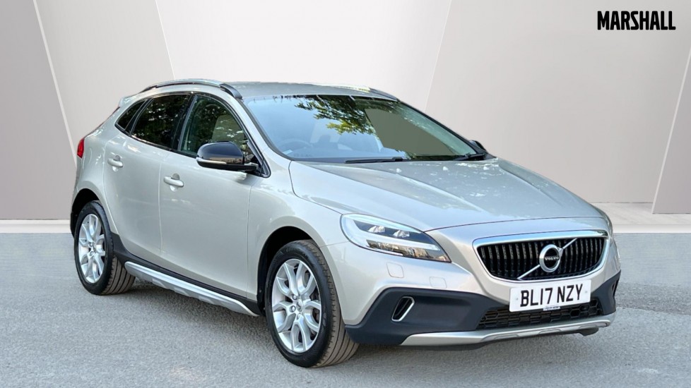 Main listing image - Volvo V40 Cross Country
