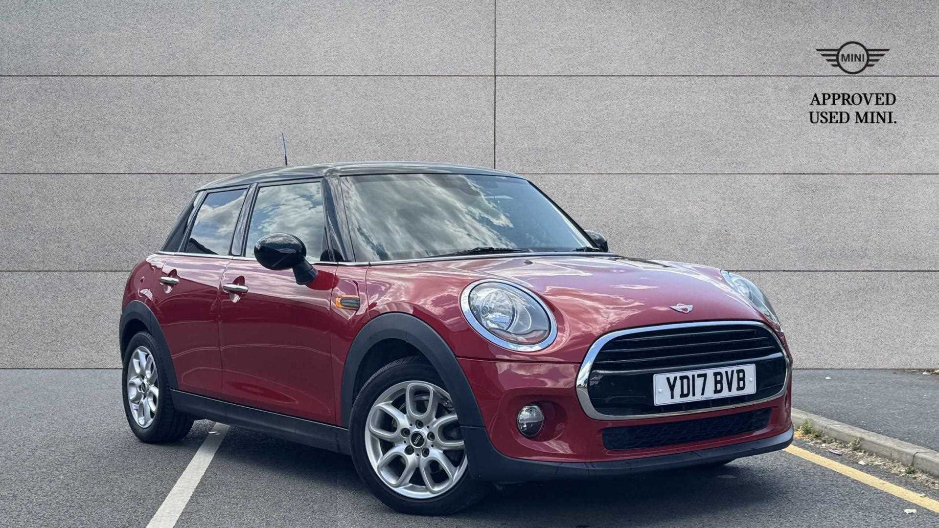 Main listing image - MINI Hatchback 5dr