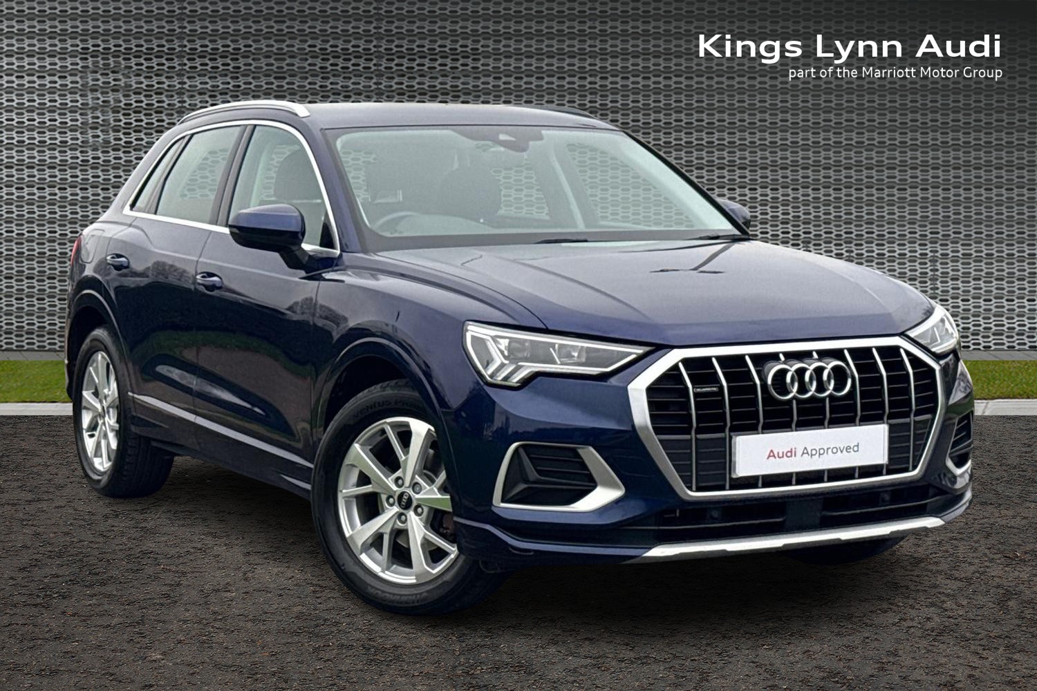 Main listing image - Audi Q3