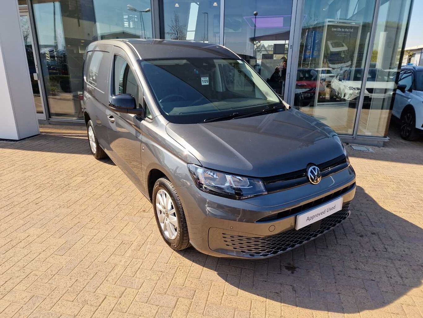 Main listing image - Volkswagen Caddy
