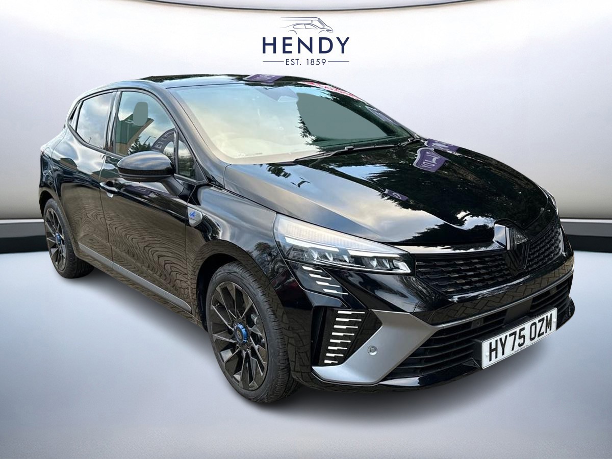 Main listing image - Renault Clio