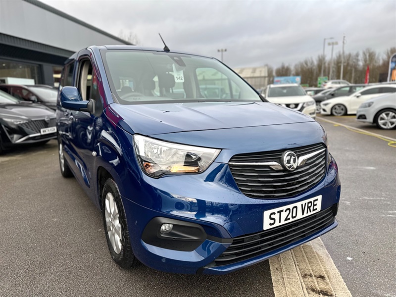 Main listing image - Vauxhall Combo Life