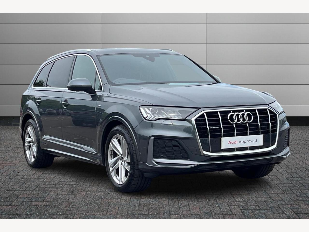 Main listing image - Audi Q7