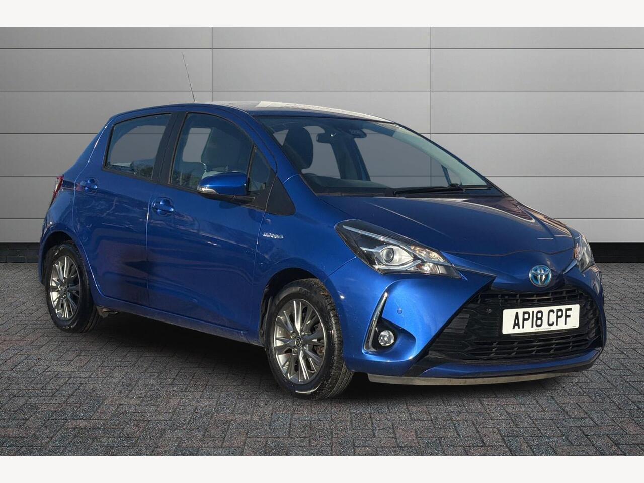 Main listing image - Toyota Yaris