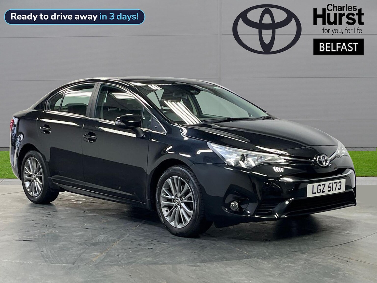 Main listing image - Toyota Avensis