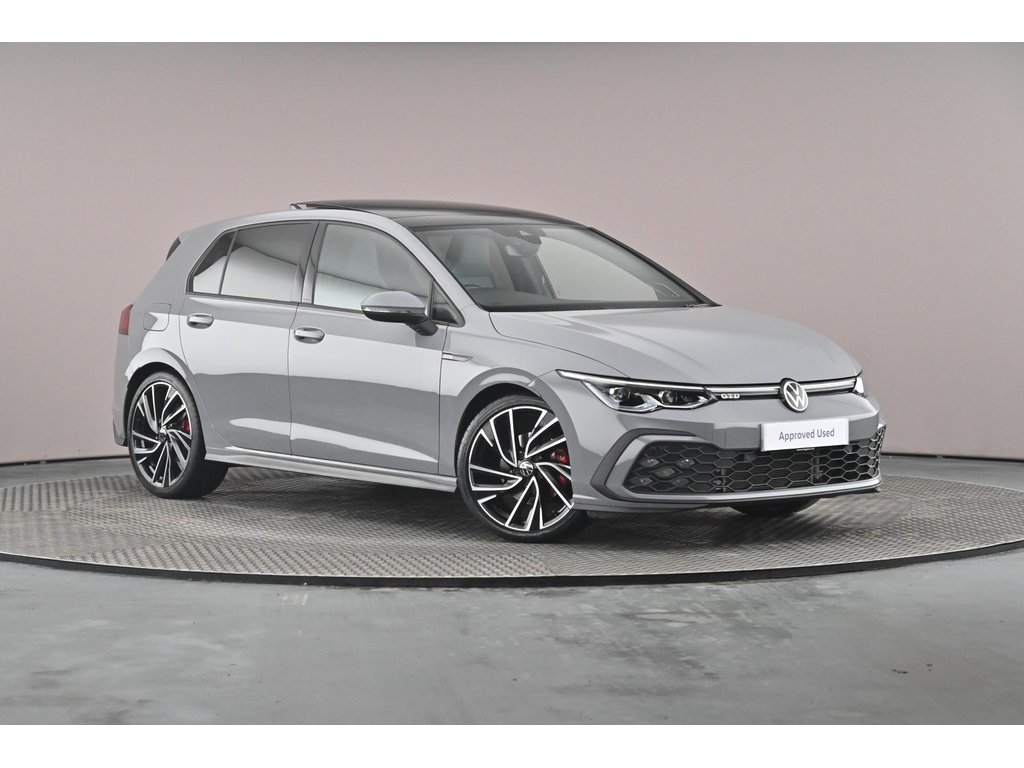 Main listing image - Volkswagen Golf