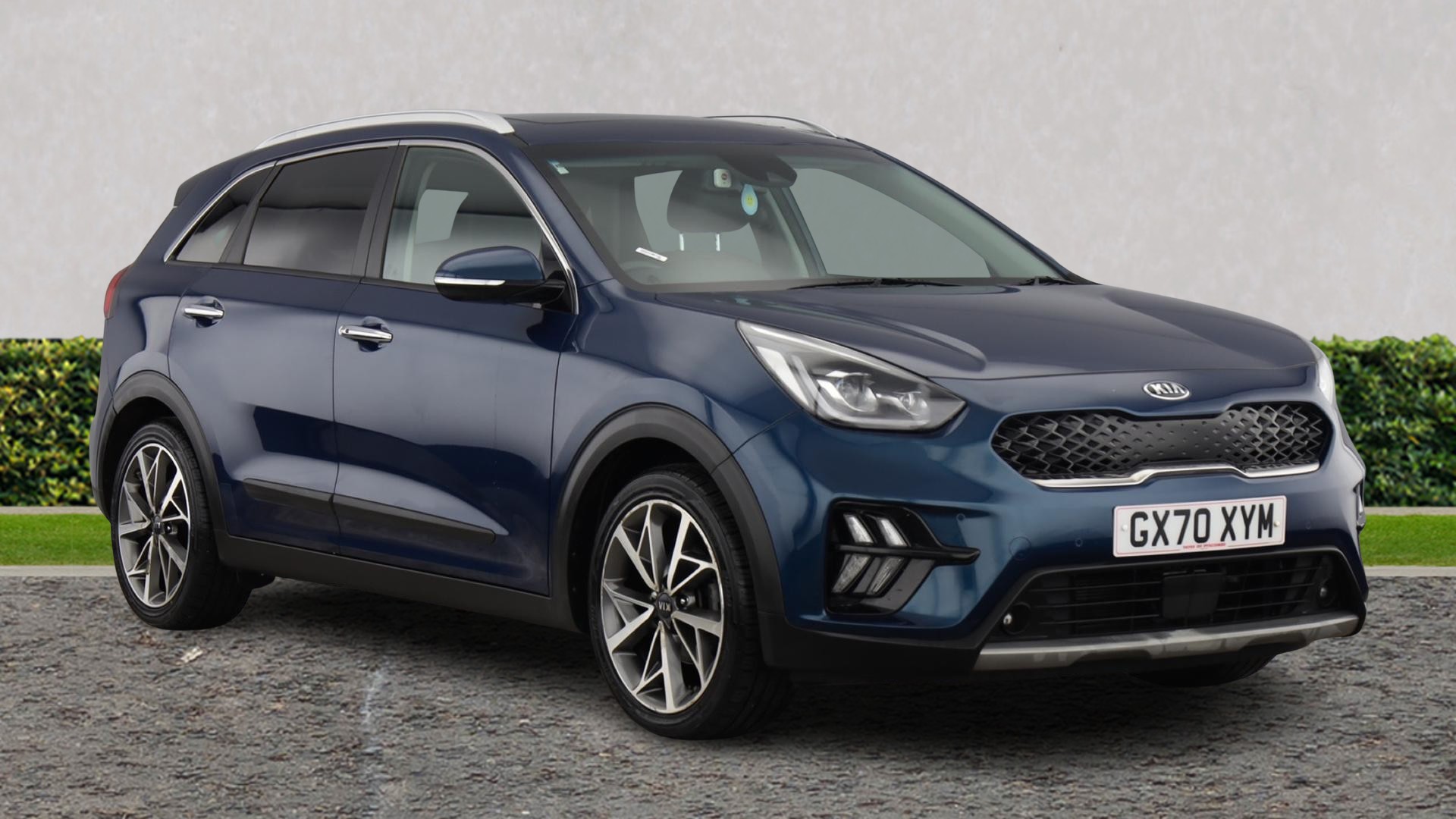 Main listing image - Kia Niro