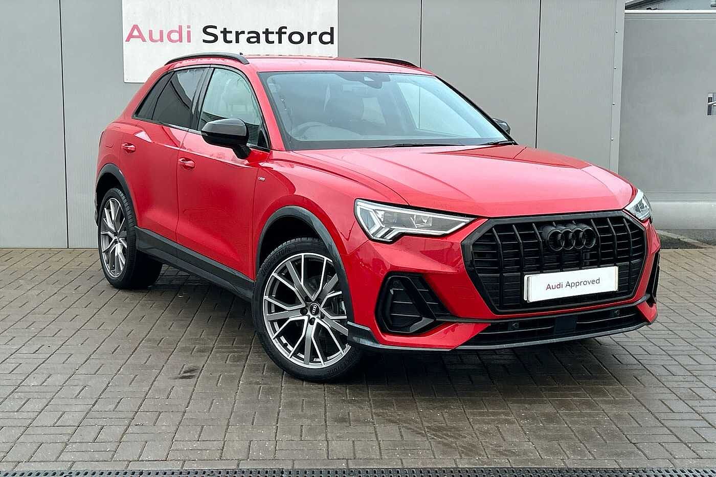 Main listing image - Audi Q3