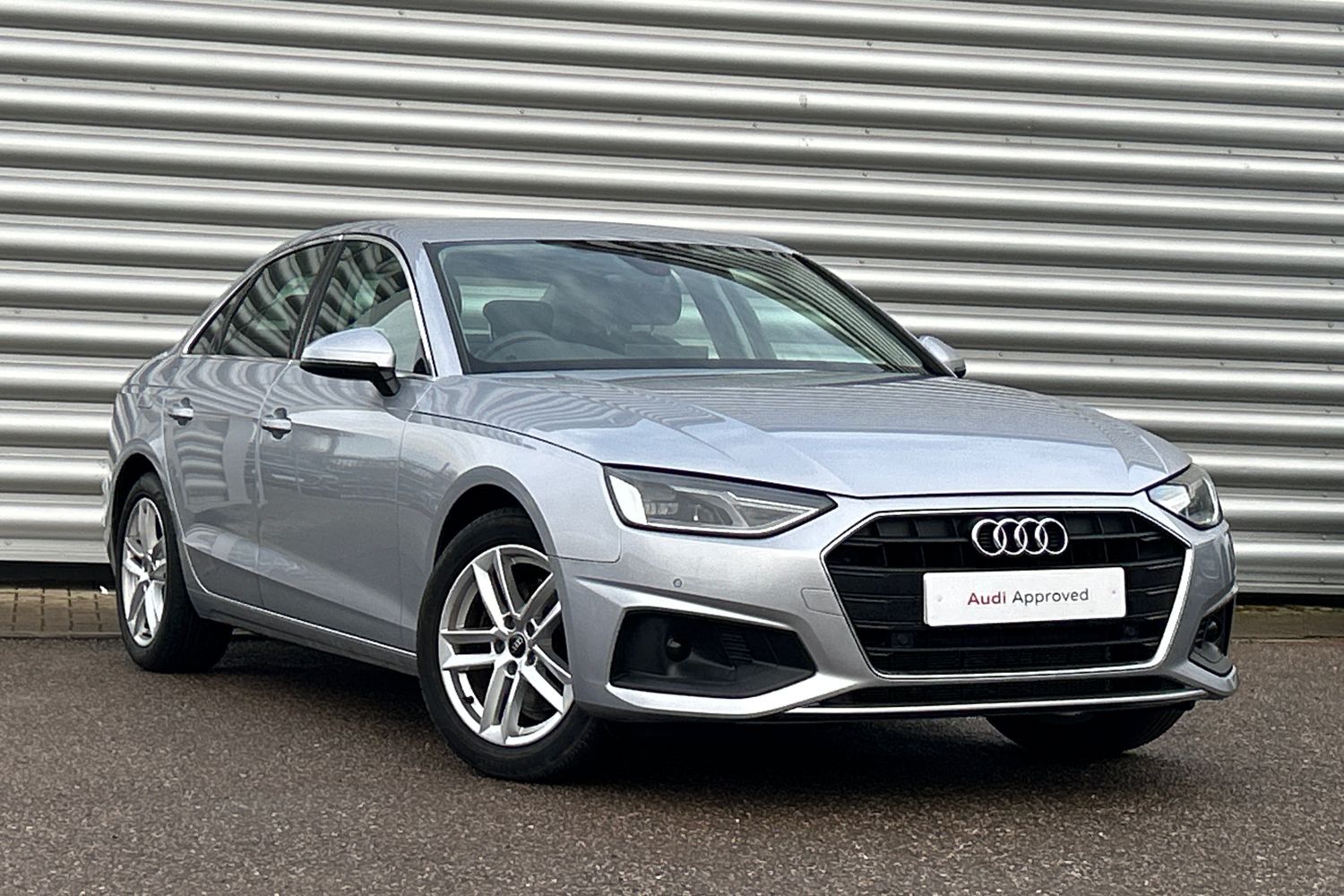 Main listing image - Audi A4