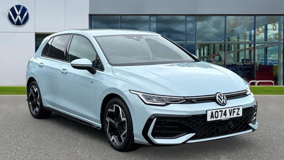 Main listing image - Volkswagen Golf