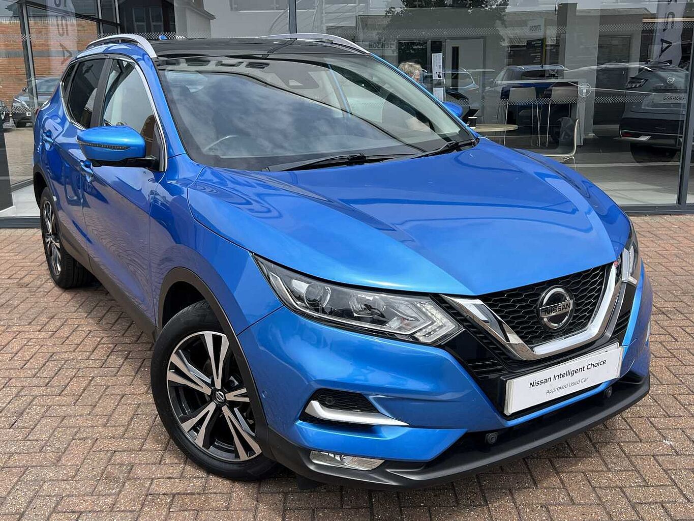Main listing image - Nissan Qashqai