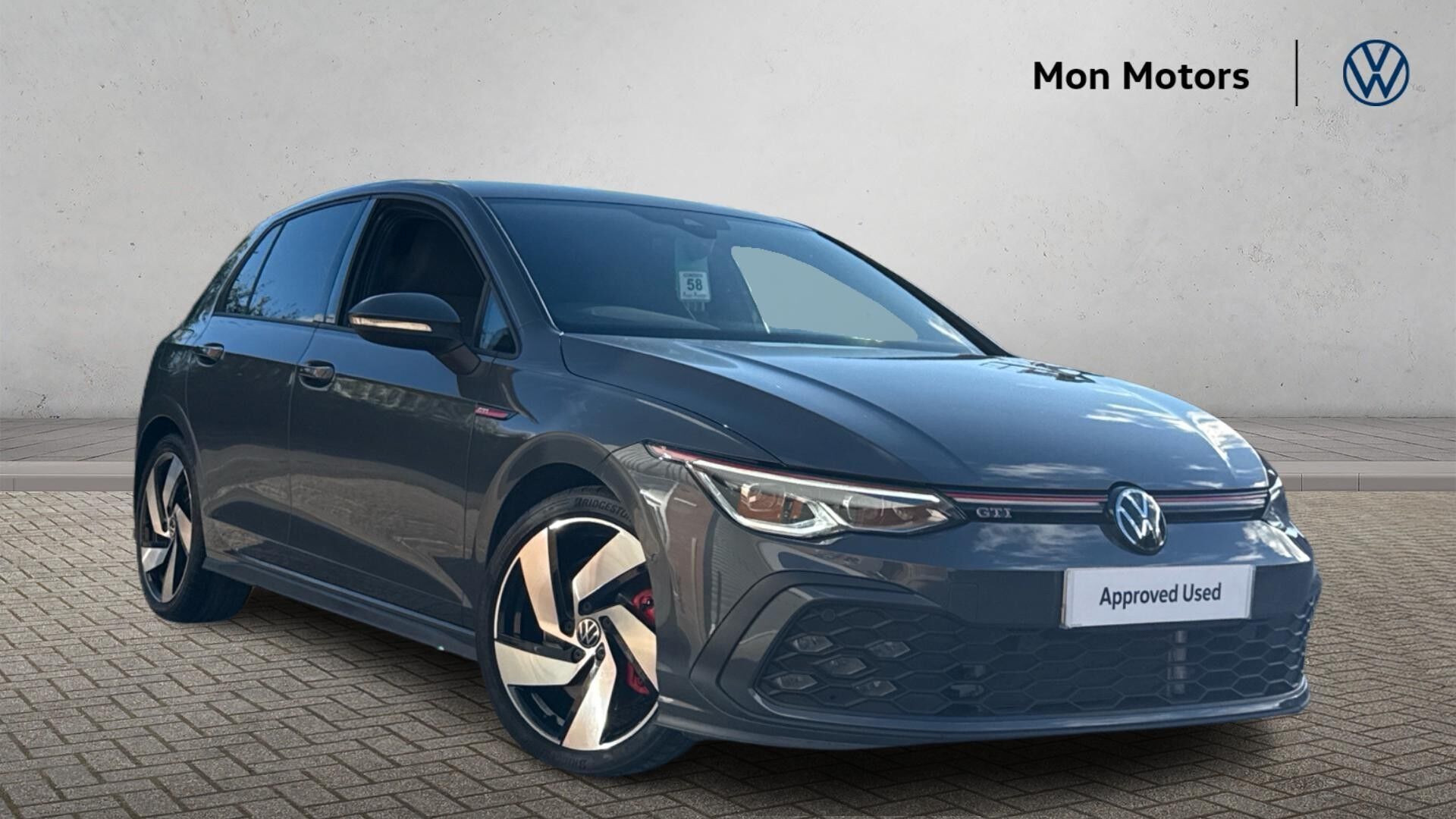 Main listing image - Volkswagen Golf