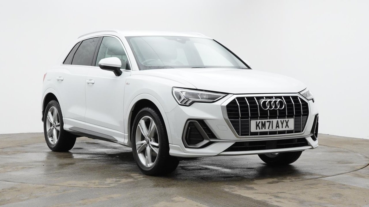 Main listing image - Audi Q3