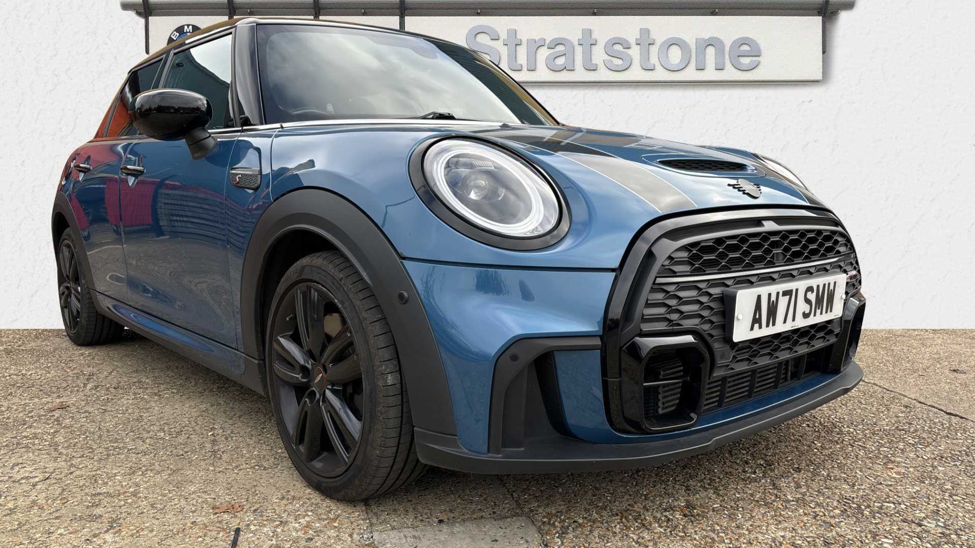 Main listing image - MINI Hatchback 5dr