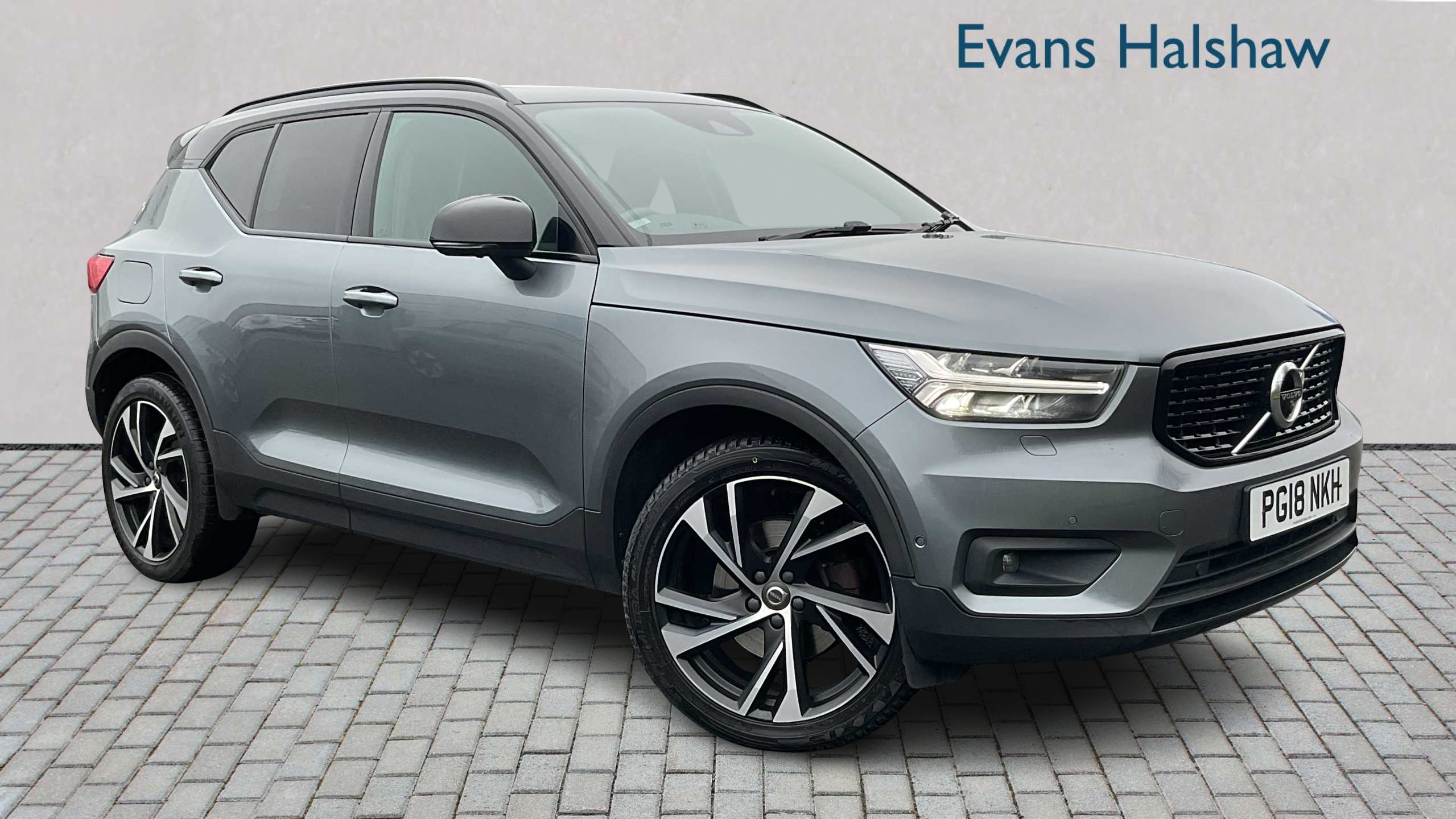 Main listing image - Volvo XC40