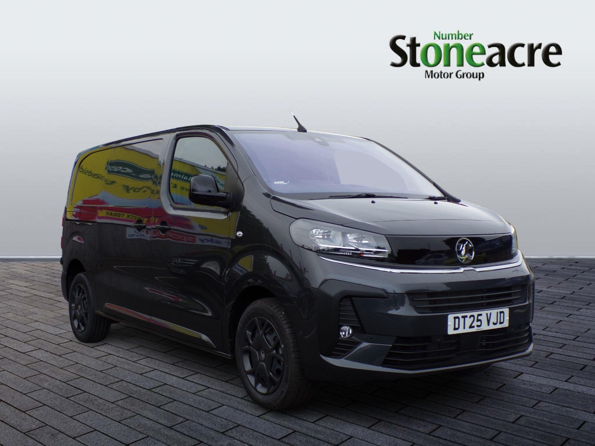 Main listing image - Vauxhall Vivaro