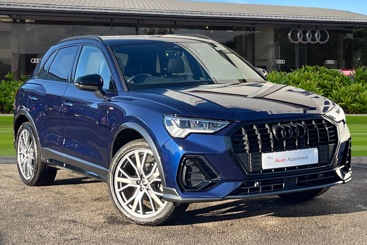 Main listing image - Audi Q3