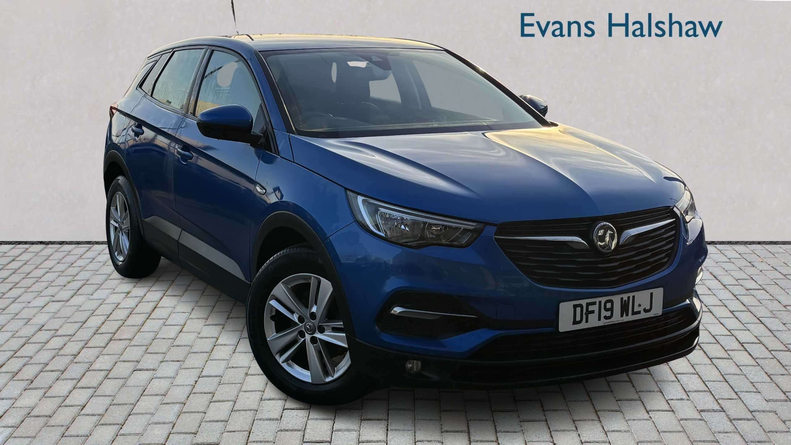 Main listing image - Vauxhall Grandland X