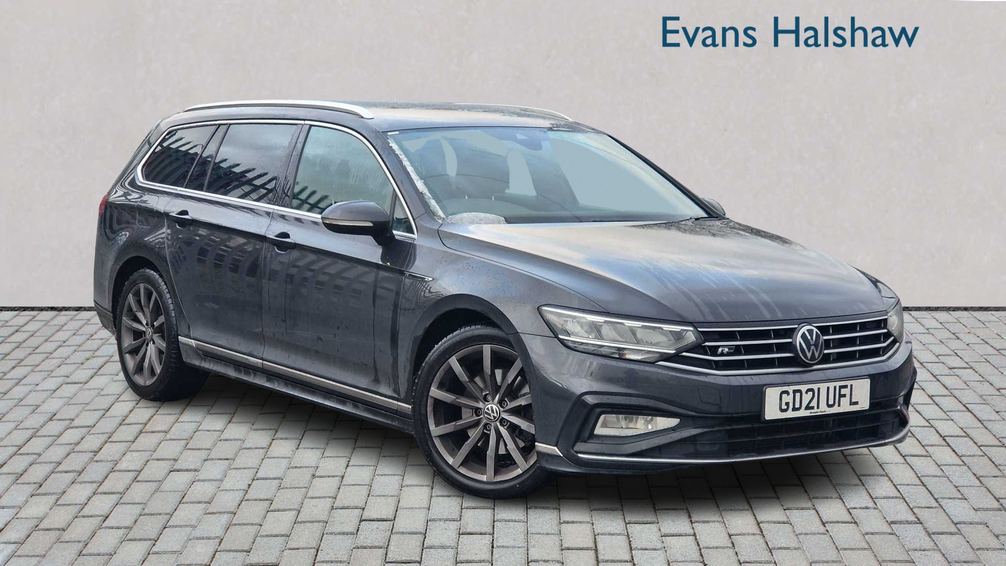 Main listing image - Volkswagen Passat Estate