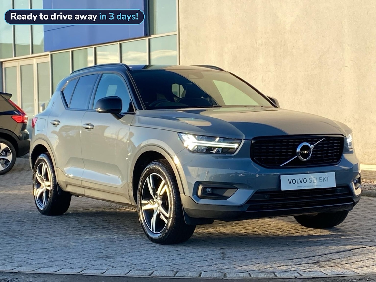 Main listing image - Volvo XC40