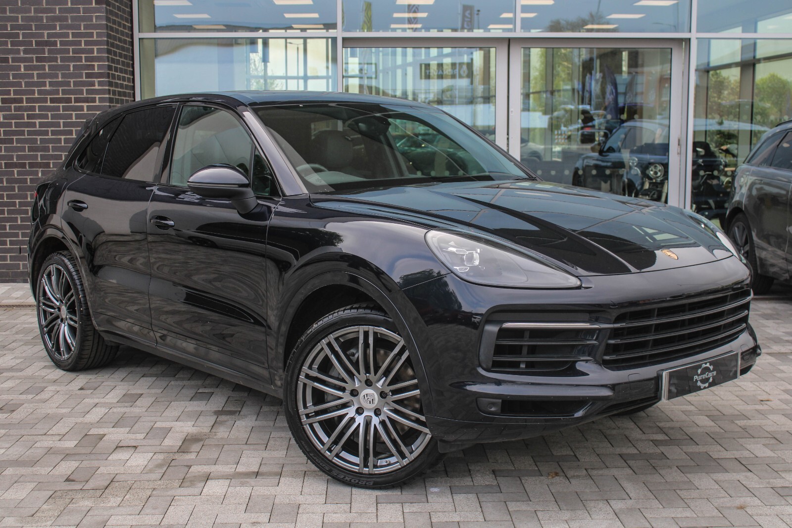 Main listing image - Porsche Cayenne