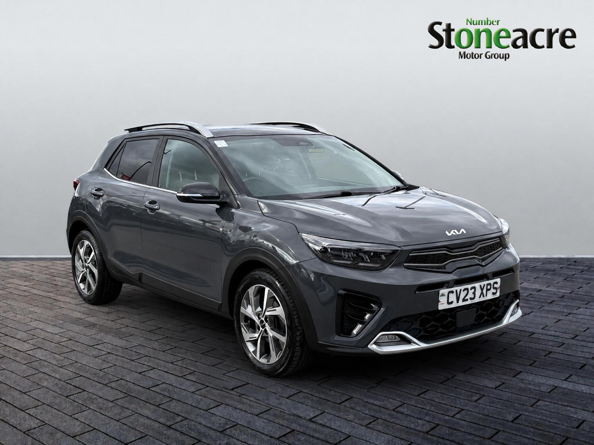 Main listing image - Kia Stonic
