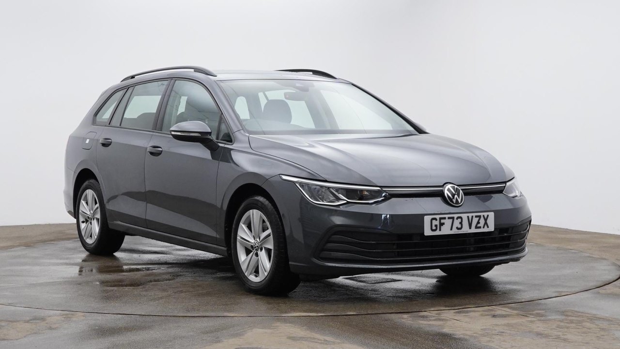 Main listing image - Volkswagen Golf Estate