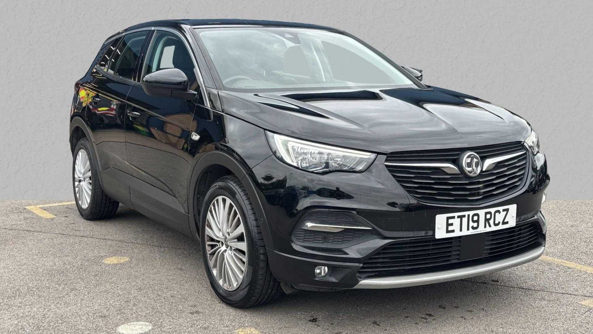 Main listing image - Vauxhall Grandland X