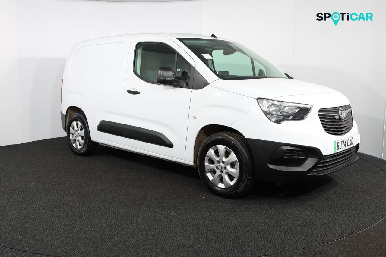 Main listing image - Vauxhall Combo Cargo-e