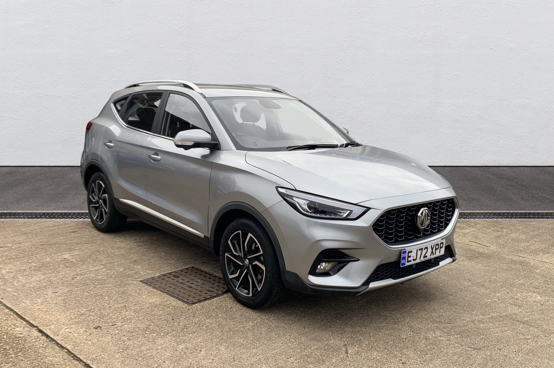 Main listing image - MG ZS