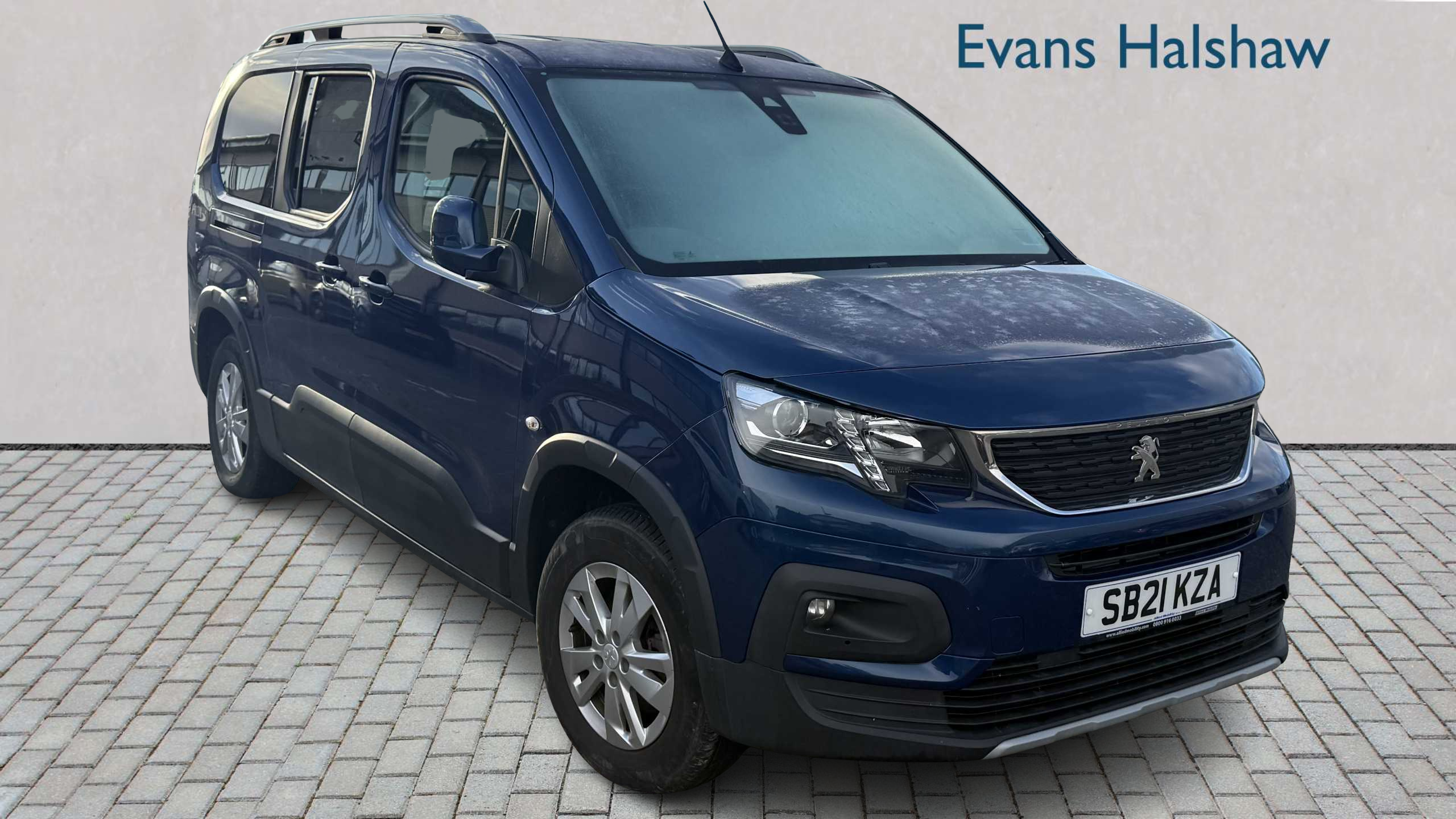 Main listing image - Peugeot Rifter