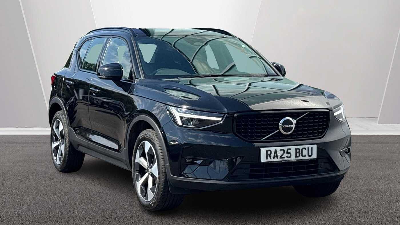 Main listing image - Volvo XC40