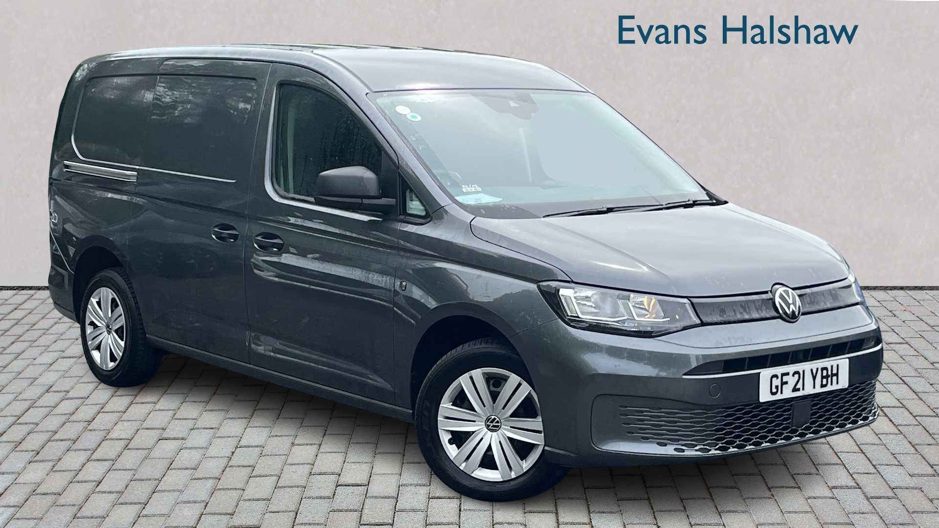 Main listing image - Volkswagen Caddy Maxi