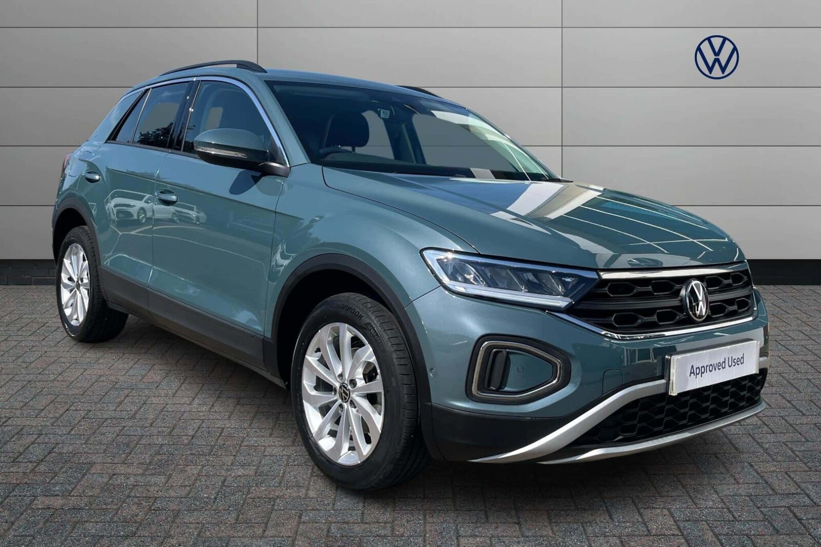 Main listing image - Volkswagen T-Roc