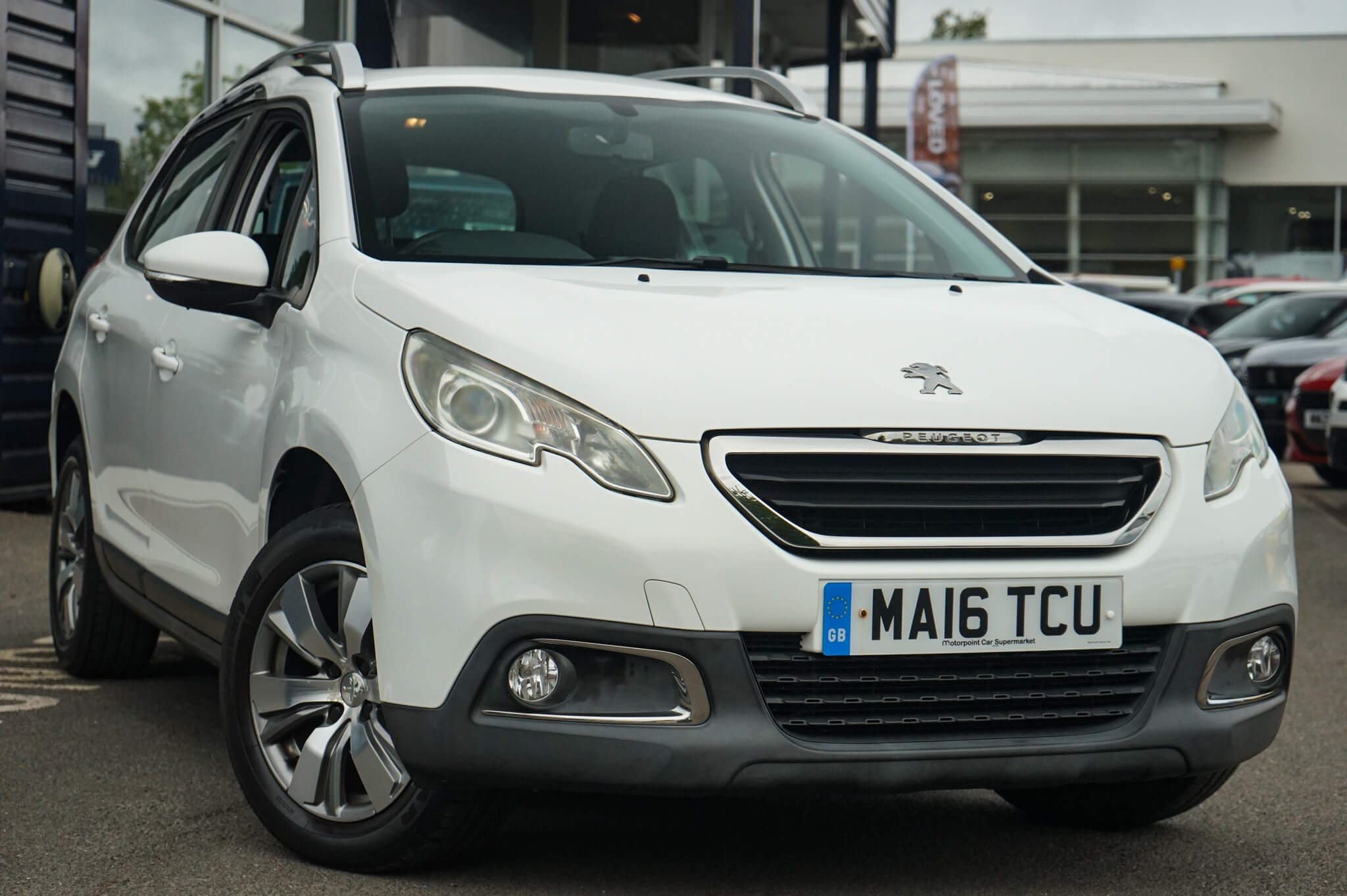 Main listing image - Peugeot 2008