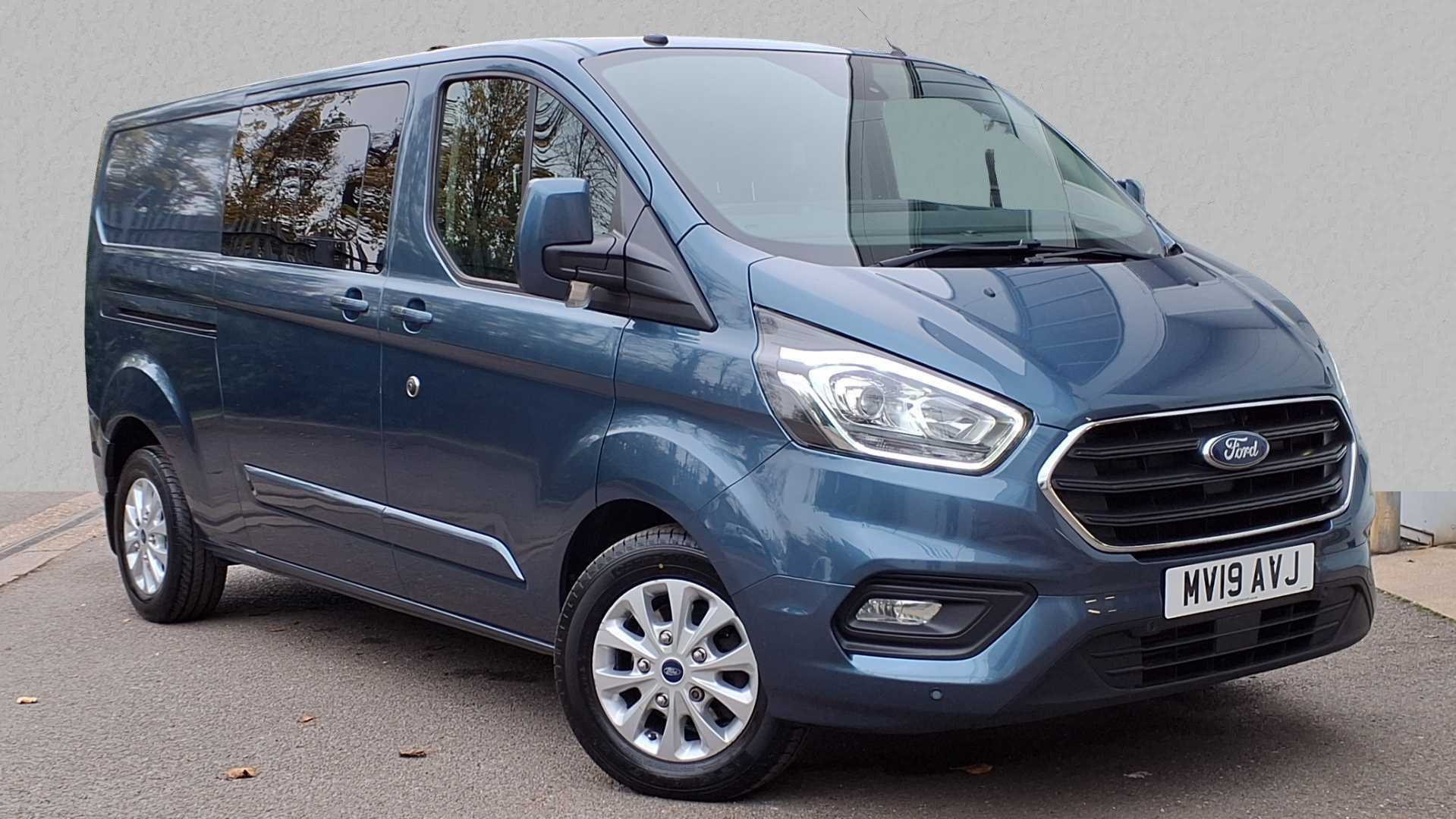 Main listing image - Ford Transit Custom