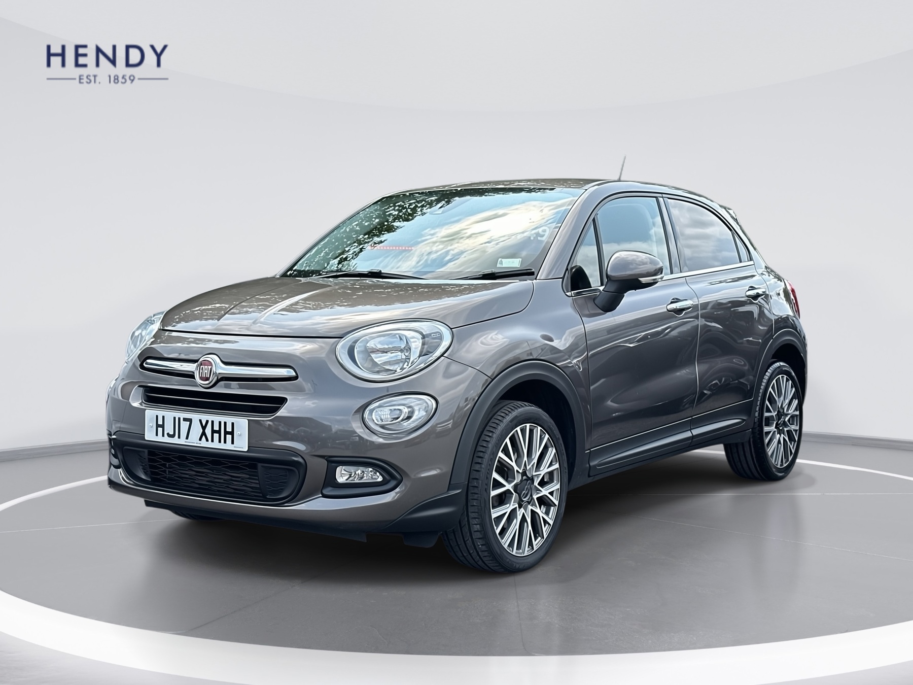 Main listing image - Fiat 500X